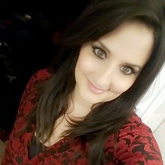 Meet your Posher, Emma - Picture 1 of 1